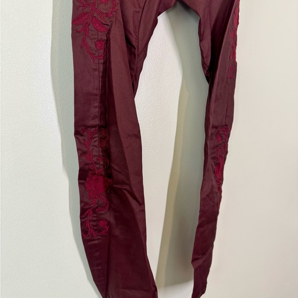 One Teaspoon Burgundy Embroidered Skinny Jeans/Pants *NWT* - Picture 3 of 10